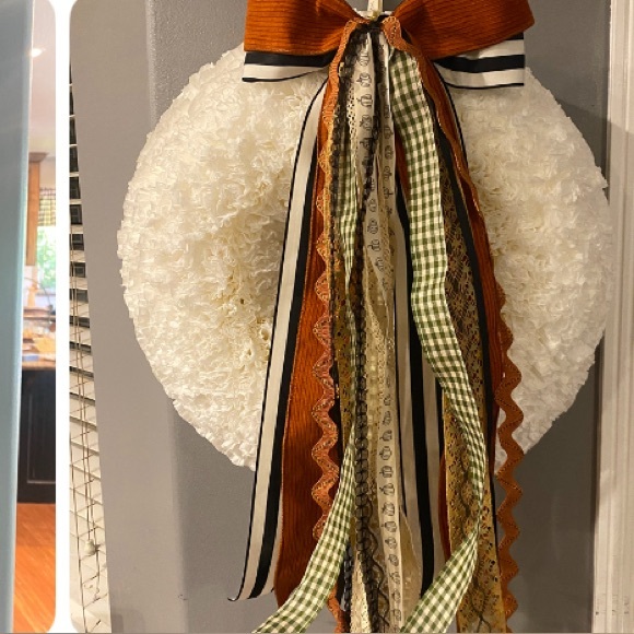 Classic White coffee filter Wreath - Timeless Seasonal Accent - Picture 3 of 5